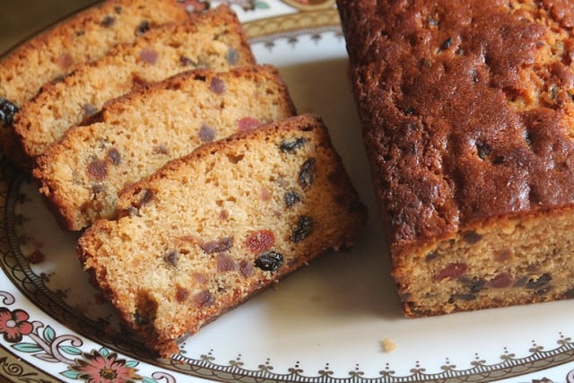 White fruit cake | Egg-Free White Fruit Cake Recipe